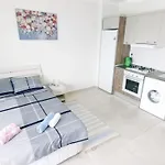 Cozy Sea View In Caesar R-67 Apartment
